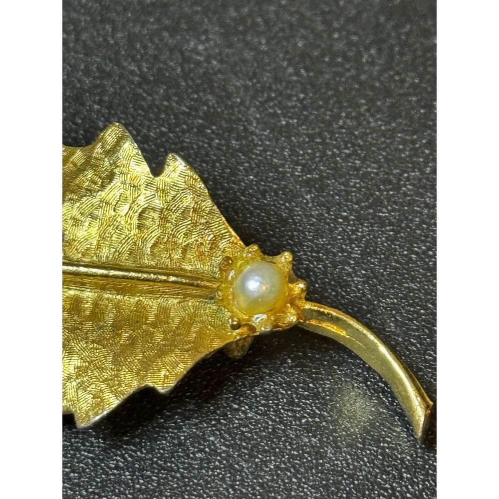 Vintage Gold Toned Leaf with Pearl Pin Brooch Heavy‎ - Picture 4 of 6